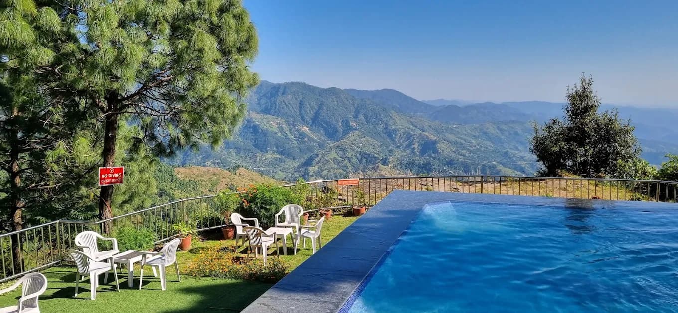 Jungle Resort Lansdowne for a Nature Escape